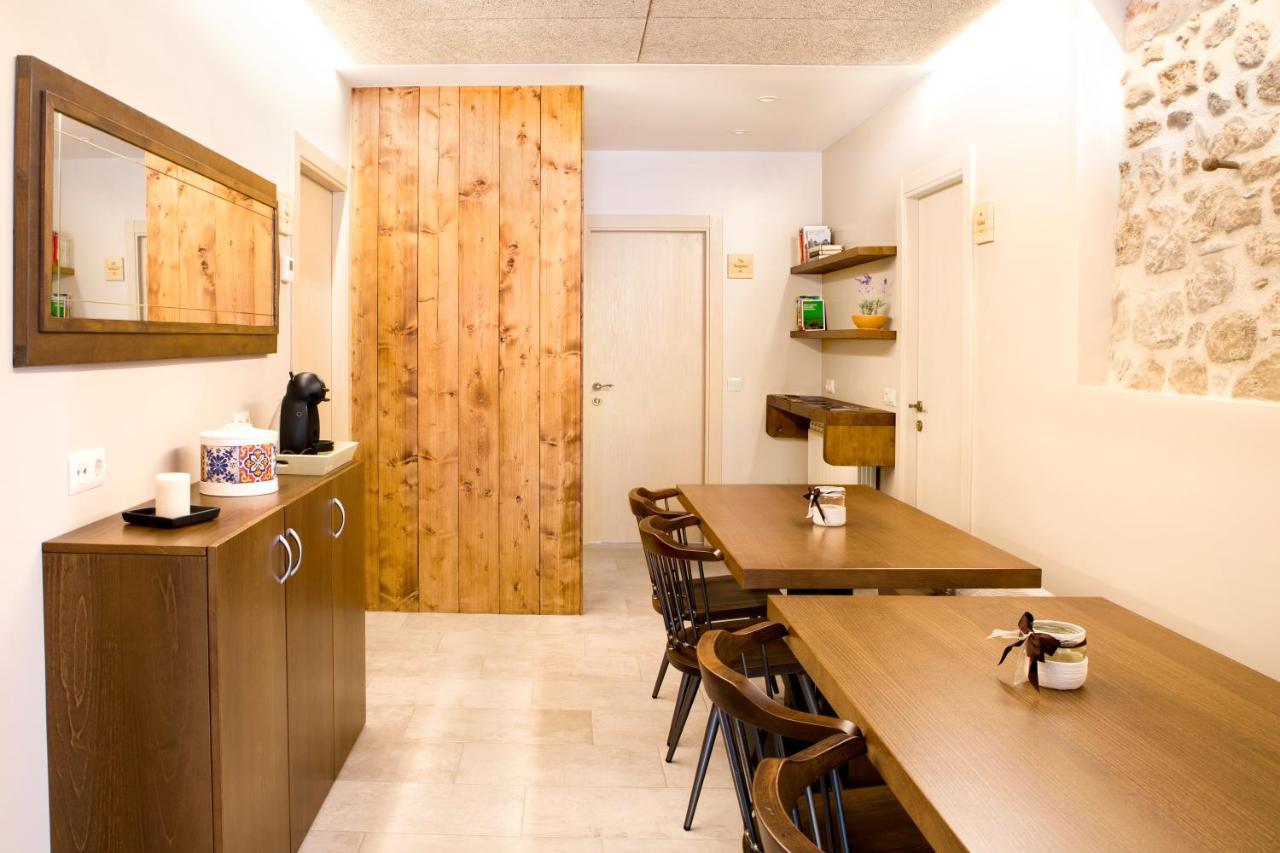 Habitacions Placa Major Санта-Пау Экстерьер фото